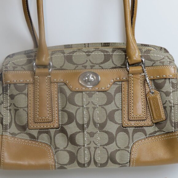 COACH Bag - Picture 1 of 11